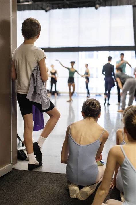 Joffrey Ballet dancers at work -- Chicago Tribune