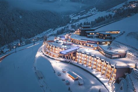 ALPIN PANORAMA HOTEL HUBERTUS - Updated 2023 Prices & Reviews ...