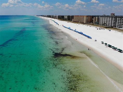 Okaloosa County votes to close public beaches