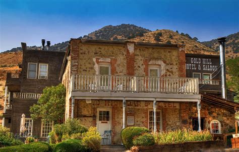 Gold Hill Hotel - Virginia City NV - Rustic Wedding Guide