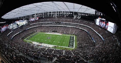 The Folks Who Designed the Raiders' New Stadium Will Help the Bears ...