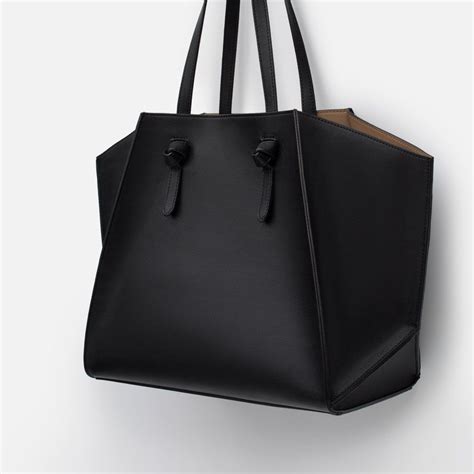 GEOMETRIC TOTE BAG SHOPPER - View all - Bags - WOMAN | Zara bags, Fashion bags, Bags