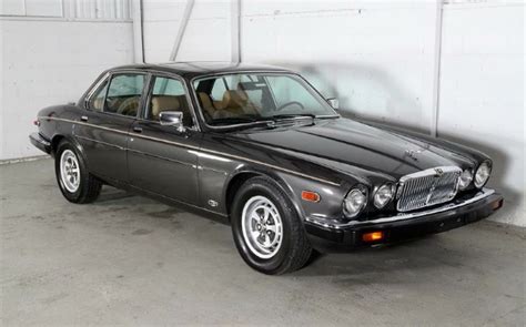 Jaguar XJ6 Restoration