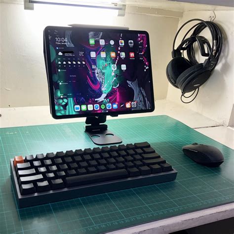 Ipad Desk, Ipad Computer, Computer Camera, Computer Desk Setup, Best Gaming Setup, Gaming Room ...