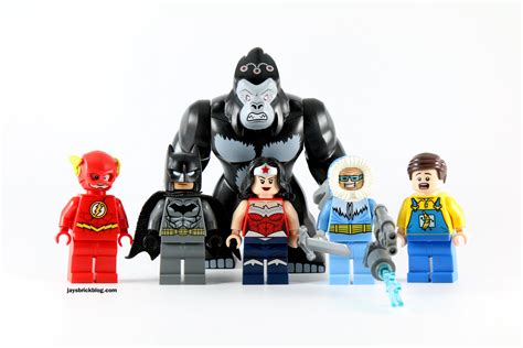 Review: LEGO 76026 Gorilla Grodd Goes Bananas