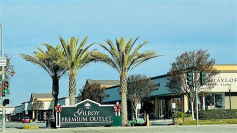 GILROY PREMIUM OUTLETS TOUR - YouTube