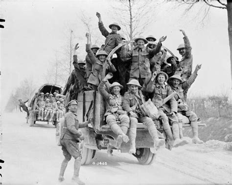 Canadian soldiers returning from Vimy Ridge / Soldats cana… | Flickr