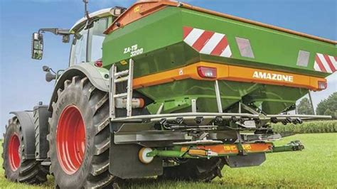 How to Calibrate a Tractor-Mounted Fertilizer Spreader - GardenHugs.com