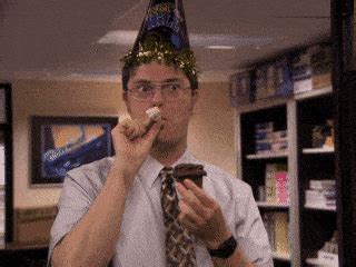 Arriba 65+ imagen celebration gif the office - Abzlocal.mx