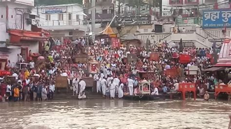 Ganga aarti live haridwar - YouTube