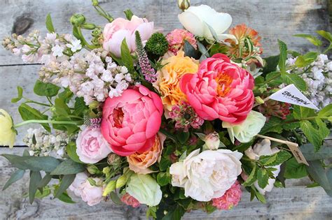 Indie Florists Farmgirl Flowers Now Delivering Stylish Blooms in LA - Racked LA