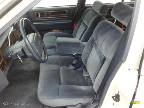 1992 Cadillac DeVille Sedan interior Photos | GTCarLot.com