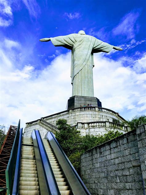 Pin by Bianca Gill on Rio de Janeiro/Brazil | Statue of liberty, Landmarks, Statue