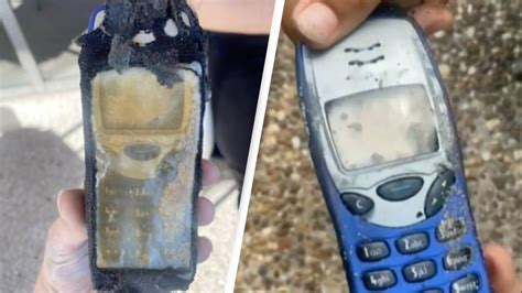 Nokia 3210 from the 1990s washes up on a beach