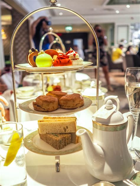 Afternoon Tea at the Grosvenor House Hotel in London – Luxury Voyager