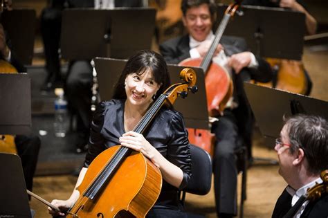 Oregon Symphony musicians perform free concerts where you can tweet, text - oregonlive.com