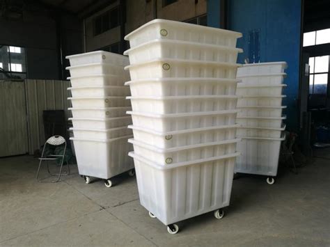 450kg Load Poly Box Truck , Plastic Laundry Bin On Wheels For Dyeing Industries 450 L