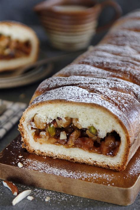 Apple Strudel with Nuts | Lil' Cookie