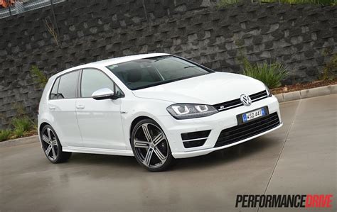 2014 Volkswagen Golf R Mk7 review (video) – PerformanceDrive