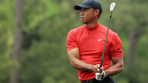 Why Tiger Woods Always Wears A Red Shirt On The Final Day Of A Tournament