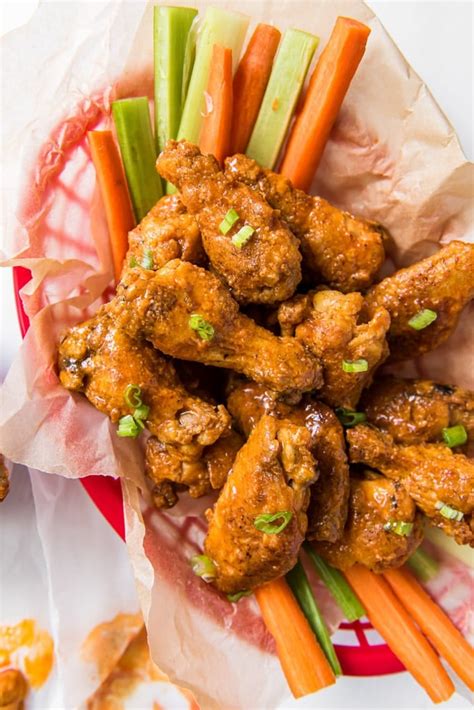 Crispy Baked Chicken Wings | YellowBlissRoad.com