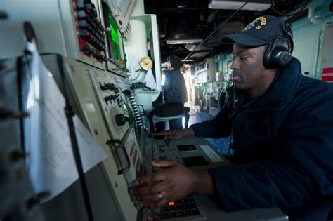 DVIDS - Images - USS Arleigh Burke operations [Image 15 of 18]