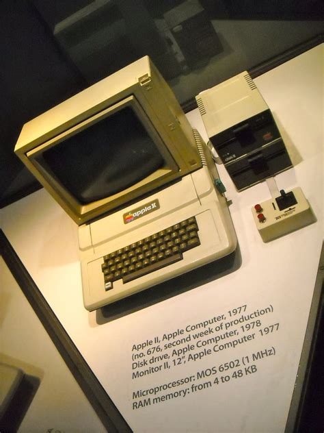 Apple II e VisiCalc | L'Apple II venne presentato alla fiera… | Flickr