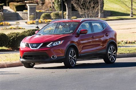 2019 Nissan Rogue Sport Prices, Reviews, and Pictures | Edmunds