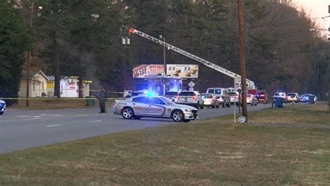 North Carolina police officer killed in overnight shootout - Boston ...