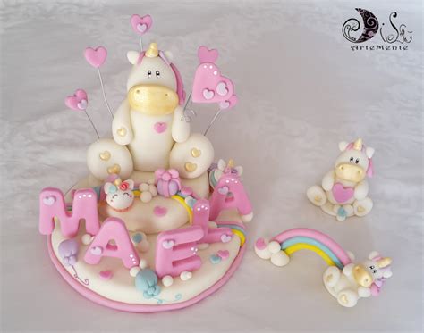 DiLù Artemente: Cake topper unicorno con pioggia di cuori per maela