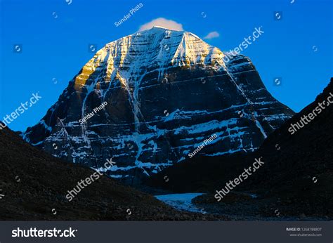 89 Sunrise Mount Kailash Images, Stock Photos & Vectors | Shutterstock