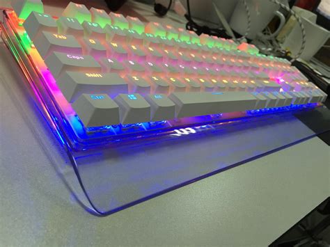 Awesome TRANSPARENT mechanical keyboard, cool backlit (from Velocifire) : r/keyboards