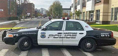 Police: Hartford man dies after late-night shooting