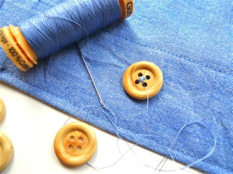 Tilly and the Buttons: What's On My Sewing Table...