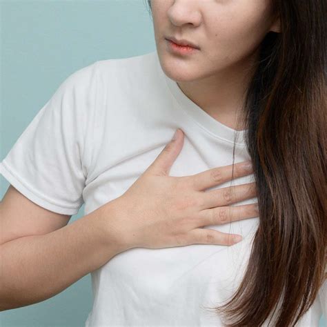 How To Relieve Chest Tightness — And What's Causing It