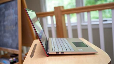 Asus' slim, stylish VivoBook S15 delivers more than a bigger screen - CNET