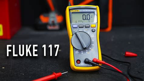 Fluke 117 600v Digital Multimeter - YouTube