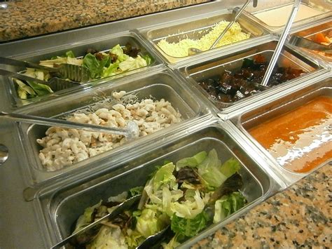 Photoescape Travels...: Wendy's Salad Bar is Back!