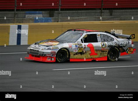 Martin truex jr hi-res stock photography and images - Alamy