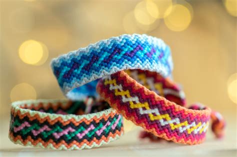 Very Easy to Make Friendship Bracelets