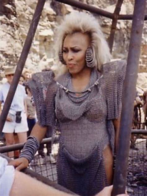 Tina Turner Mad Max / Tina Turner ♫ We Don't Need Another Hero ...