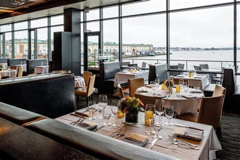 14 Best Restaurants in Seaport Boston 2023