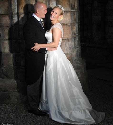 Zara Phillips wedding to Mike Tindall at Canongate Kirk: Royal princess ...