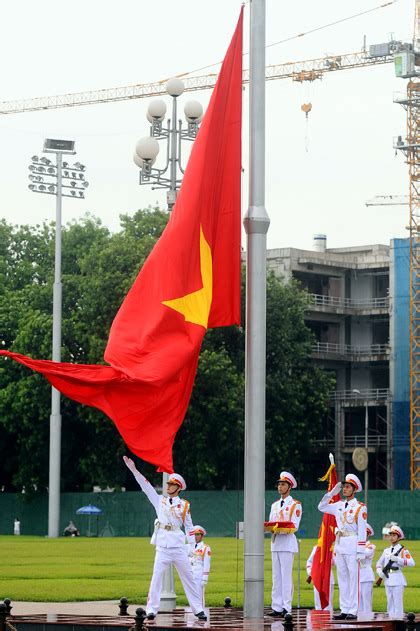 Special flag hoisting ceremony in Ba Dinh Square | Vietnam Information - Discover the beauty of ...