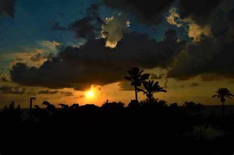 Look at this magnificent sunset here in Lebanon : r/lebanon