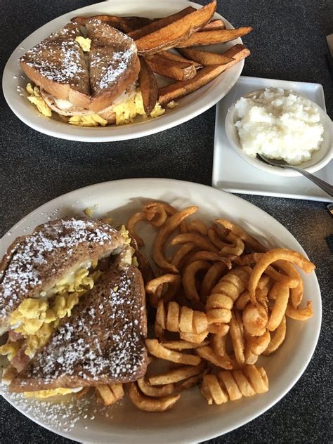 HILLBILLY GRILL - 37 Photos & 49 Reviews - American (New) - 601 S ...