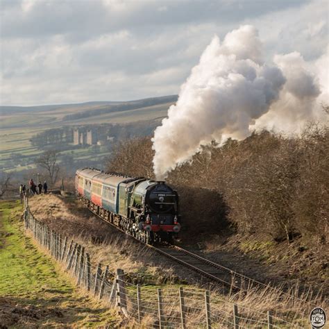 LNER Peppercorn Class A1 60163 Tornado | "Tornado" climbing … | Flickr