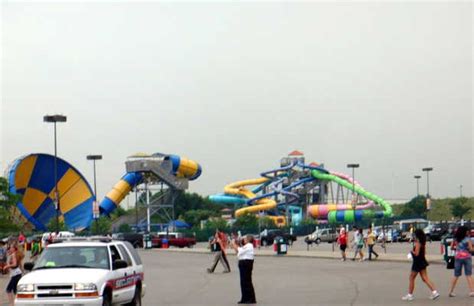 Six Flags Great America & Hurricane Harbor en Gurnee: 2 opiniones y 18 fotos