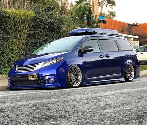 Pin by Tony on honda odysseys | Toyota sienna, Honda van, Mini van