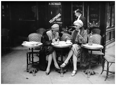 Terrasse de café Paris 1925 | Vintage paris, Parisian cafe, Vintage photos